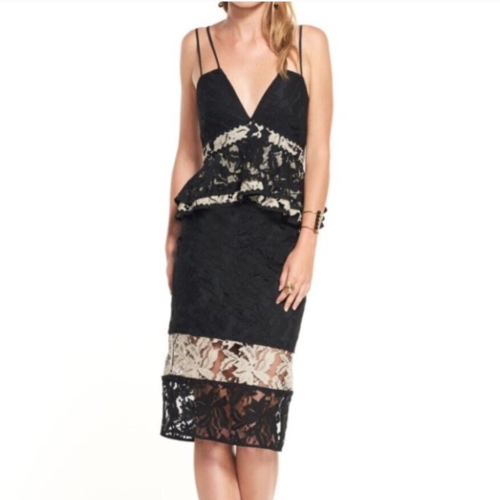 NWT LA MASION DE TALULAH MIDI LACE DRESS